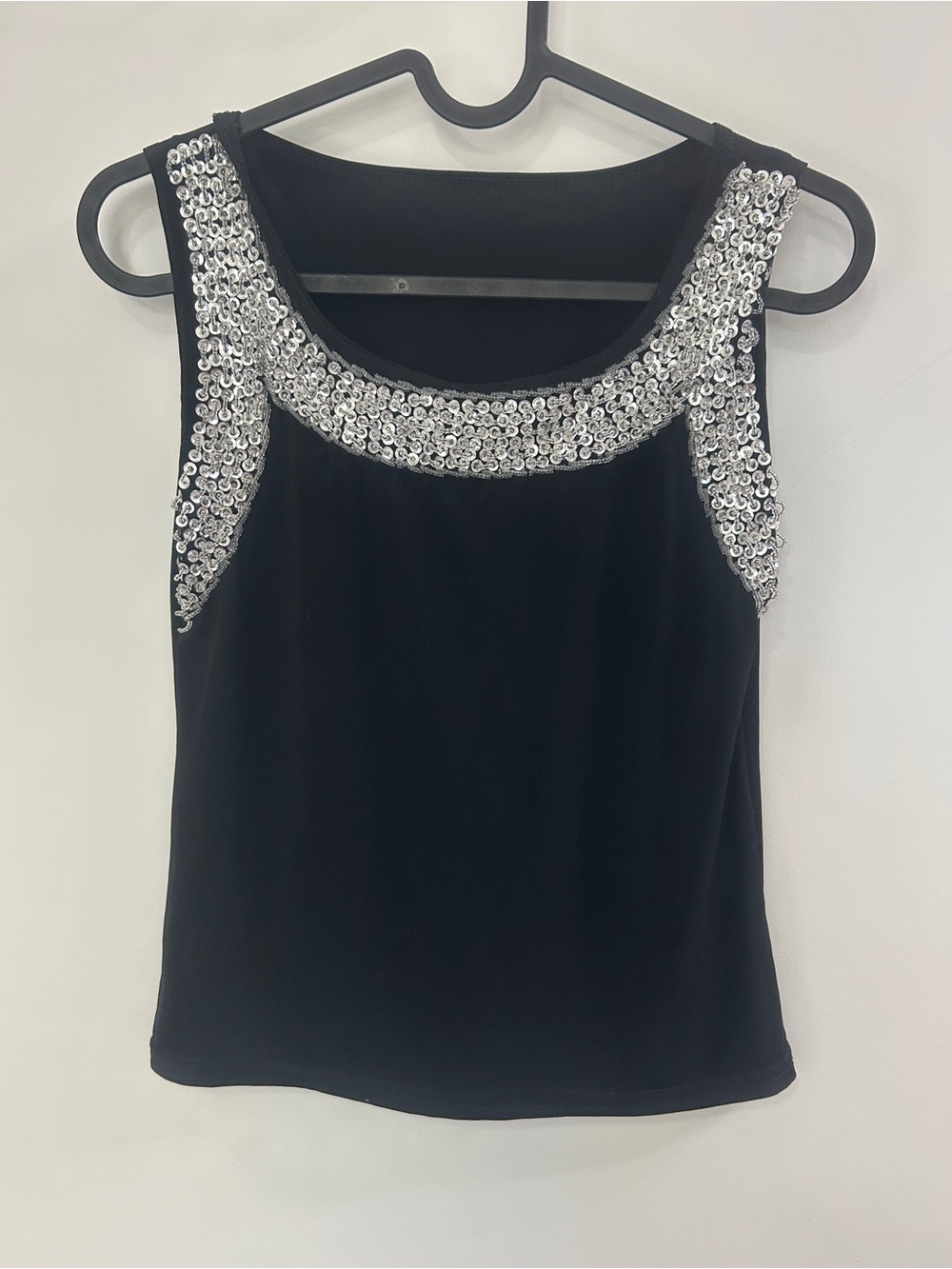 Vintage Sleeveless Top with Embellished Neckline